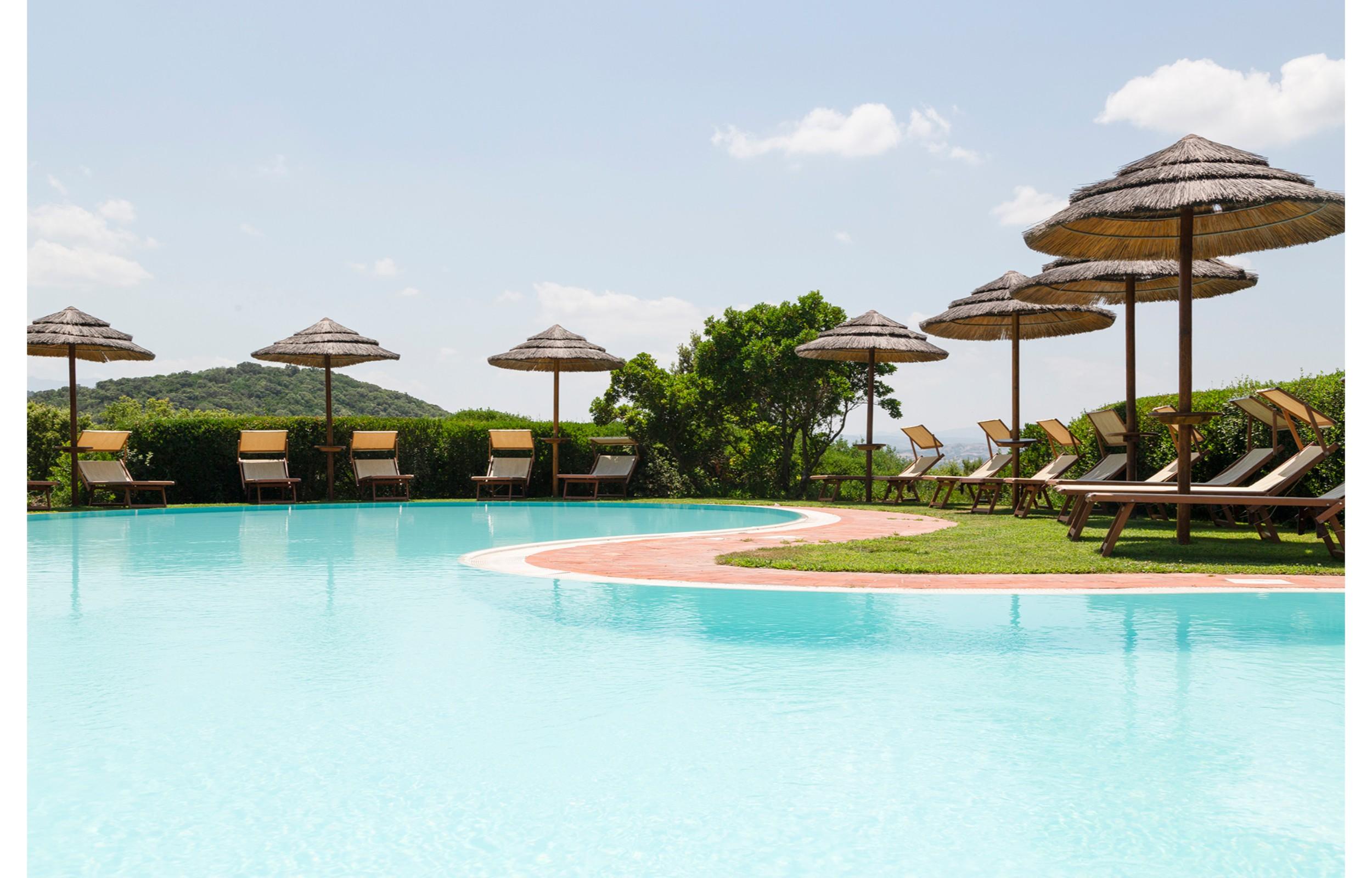 Hotel Aldiola Country Resort 圣安托尼奥迪加卢拉 外观 照片