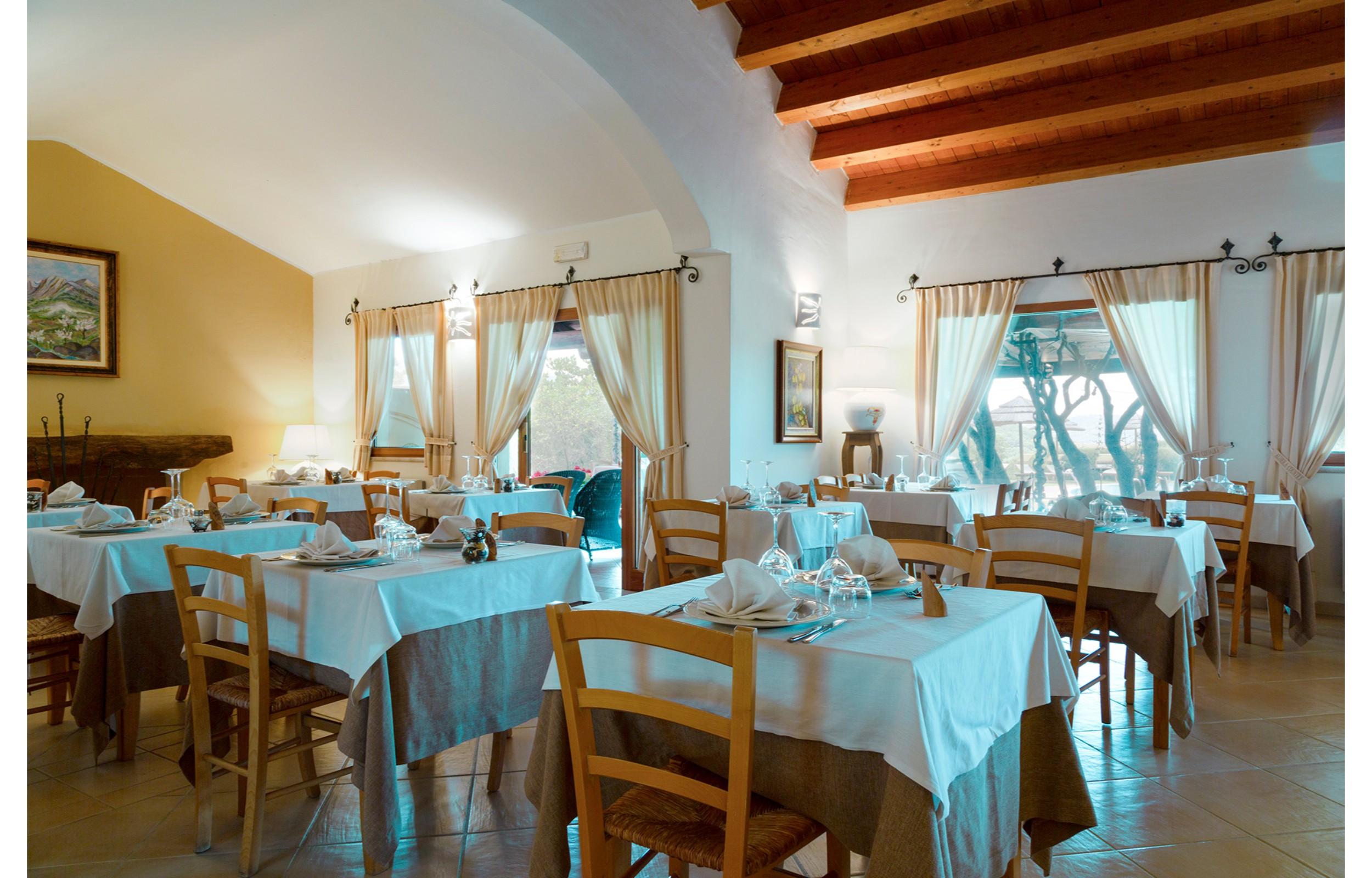 Hotel Aldiola Country Resort 圣安托尼奥迪加卢拉 外观 照片