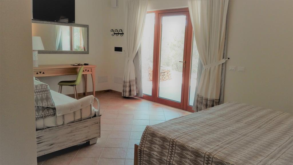 Hotel Aldiola Country Resort 圣安托尼奥迪加卢拉 外观 照片
